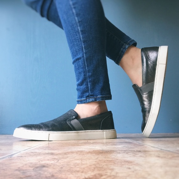 frye ivy slip on sneaker